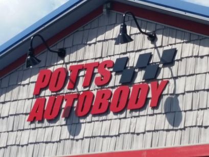 Building Signs fabricated by Sun Sign Company for Potts Autobody, Minford, OH